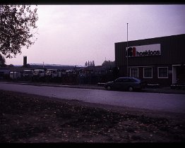 foto0021 Vooraanzicht van Hoekloos Eindhoven, anno 1990