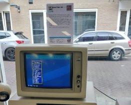 20230204_123348 De IBM pc was mijn eerste computer waarmee ik op het werk (expeditie medewerker bij Hoekloos) werkte. Hiermee werkte ik in het programma Symphony (lotus, soort...