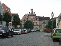 PICT3428  Het raadhuis in Velburg in de ochtend